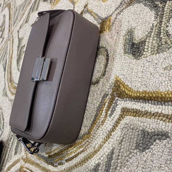 💕 Michael Kors dark gray leather satchel with matching wallet set gorgeous 💕 - Picture 11 of 16